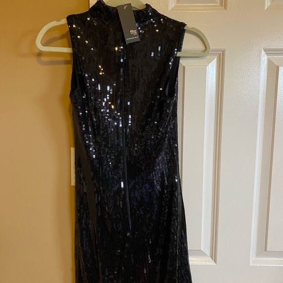 NWT TFNC High Neck mini Sequin Dress in Liquid Black Sz 6 - Picture 4 of 6